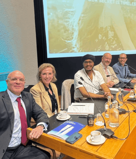 Julie Scott at Wigmore Presents, aesthetic conference in London.