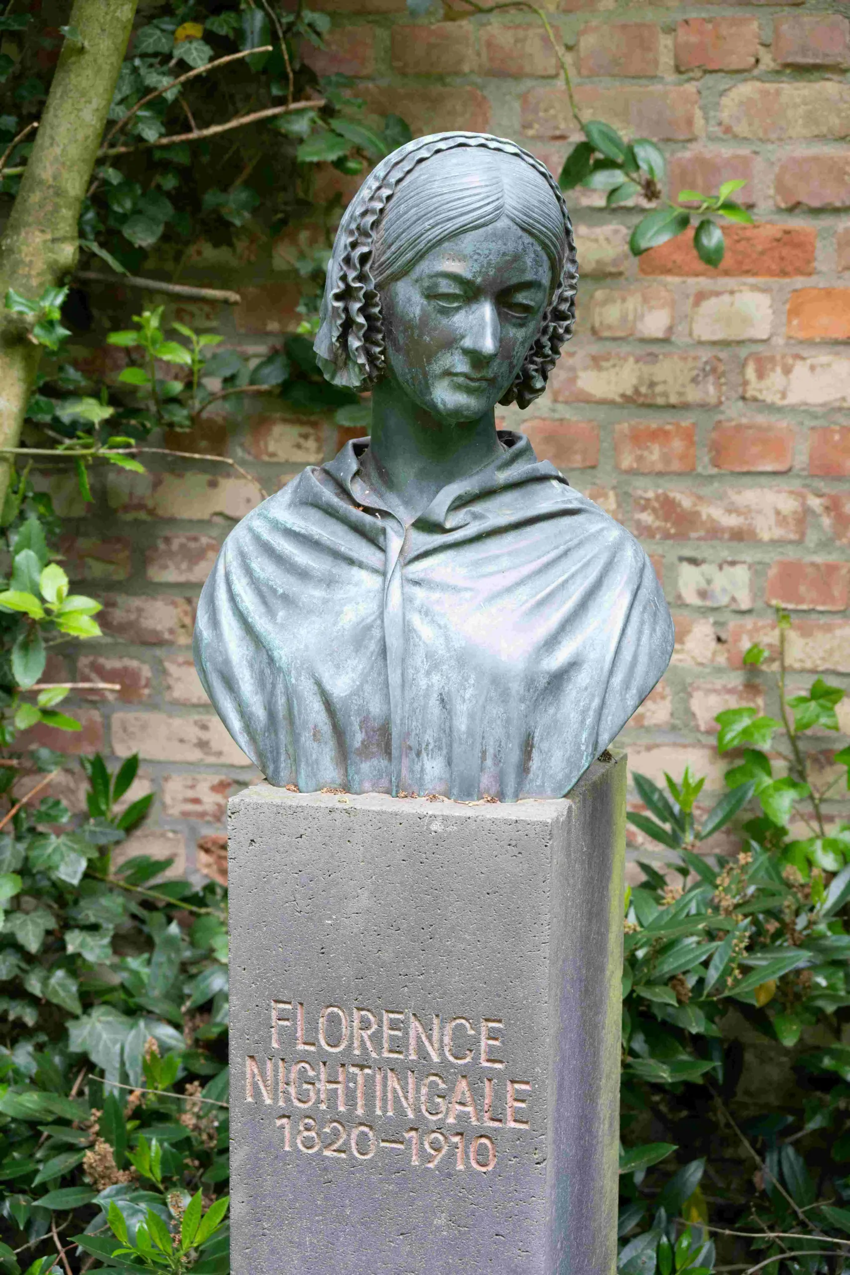 Florence Nightingale statue